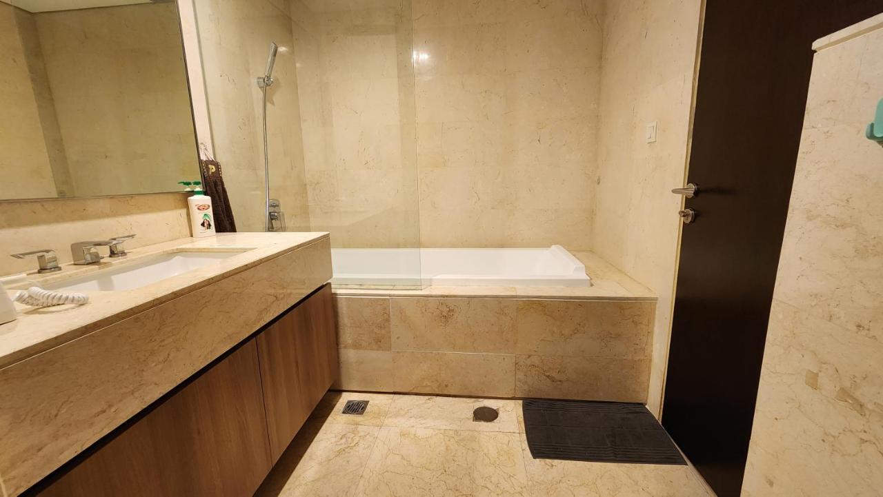 Unforgettable Nights Next To Ascott Sudirman -min 3 Nights-
